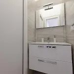 Mombello 50 - Center 아파트 산레모