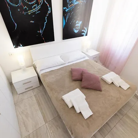 アパート Mombello 50 - Center