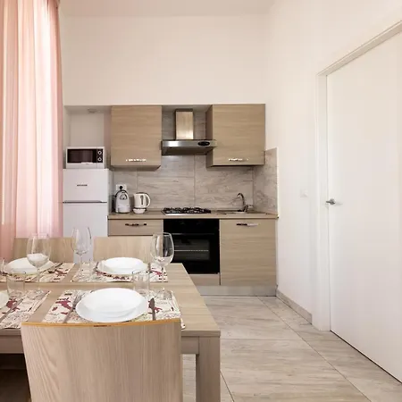 Mombello 50 - Center *