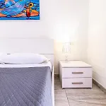 アパート Mombello 50 - Center