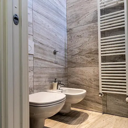 Mombello 50 - Center *